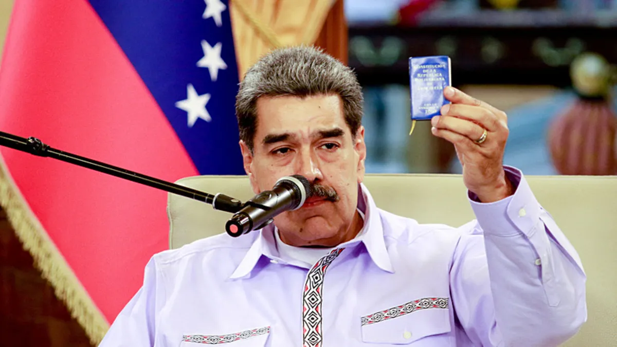 Maduro'dan halkına ABD'nin tehditlerine karşı birlik olma çağrısı