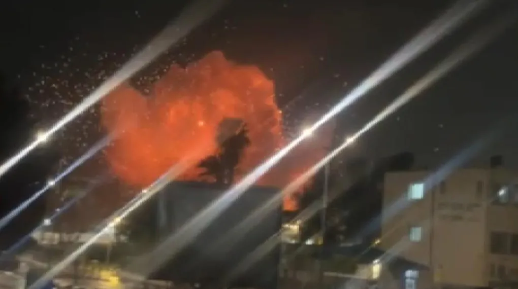 İran’ın Fettah füzeleri İsrail’i vurdu