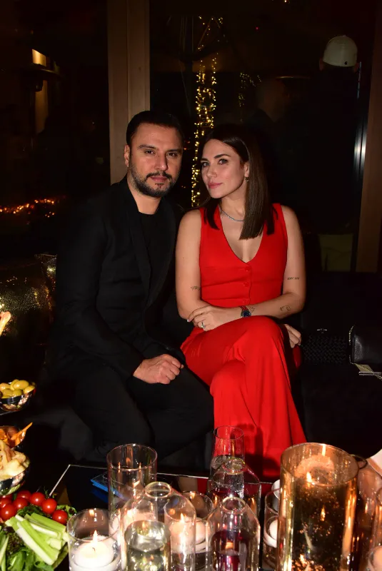alisandan-sasirtan-buse-varol-aciklamasi-1648100108584.jpg Alişan'dan şaşırtan Buse Varol açıklaması - 3