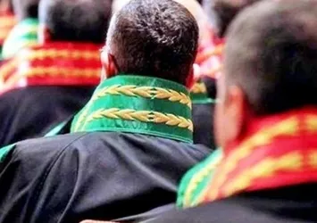Savcı çocuk parkında hakime saldırdı!