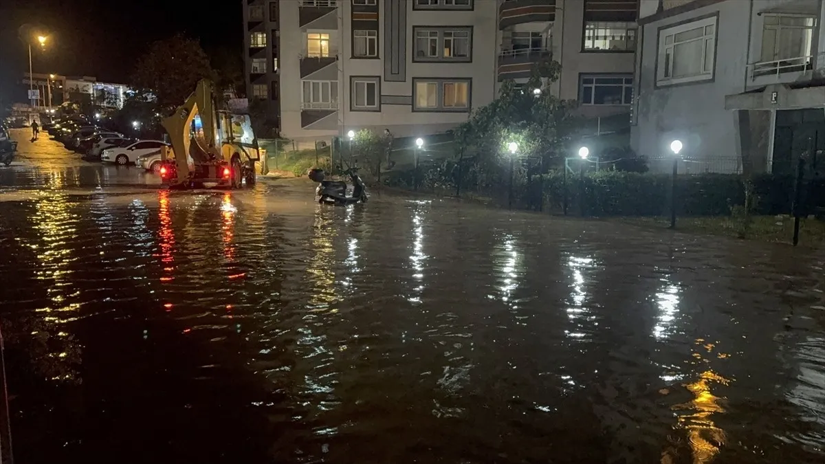Evini su basan vatandaş isyan etti: "Benim oyum nereye gidiyor"