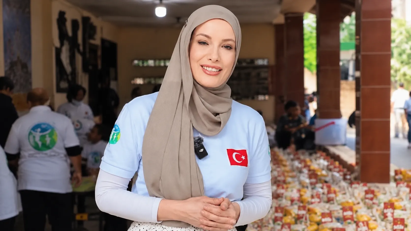 Gamze Özçelik Mısır’da Gazzeli çocuklarla buluştu
