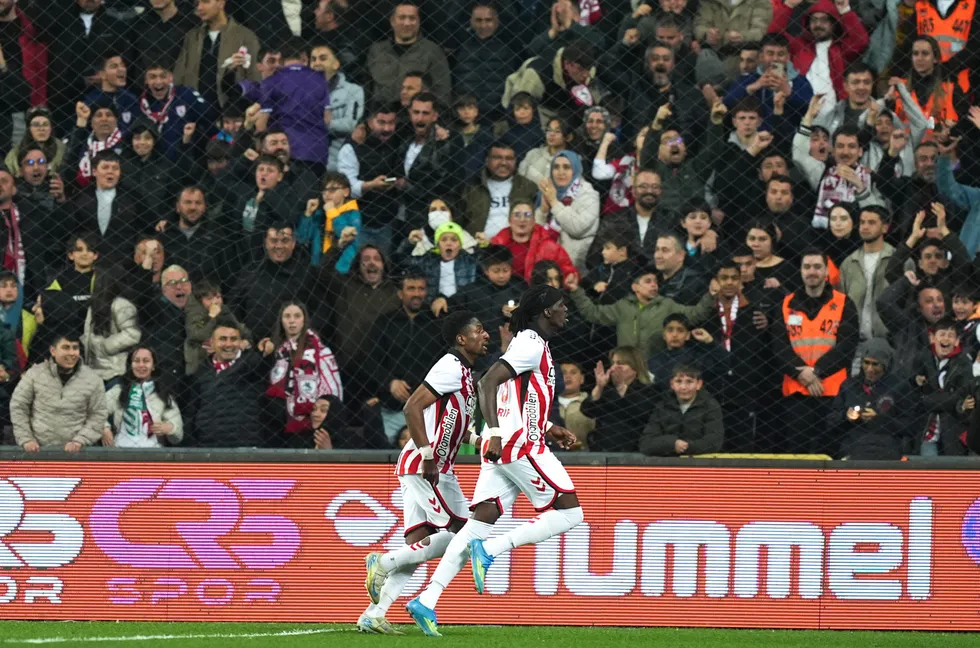 aslan-deplasmanda-kayip-galatasaray-samsunspora-farkli-maglup-oldu-1777749237718.jpg Fotoğraf (AA)