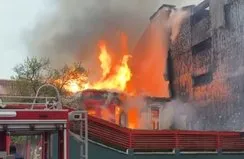 Tarihi binada yangın!