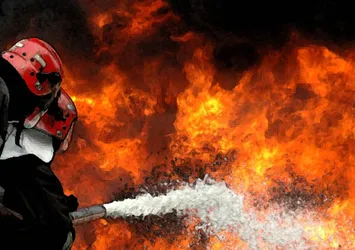 Gebze'de palet üretim tesisinde yangın