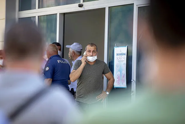 Antalya’da ağabeyinin öldürdüğü Seyit Taha’nın cenazesi aileye teslim edildi - 3