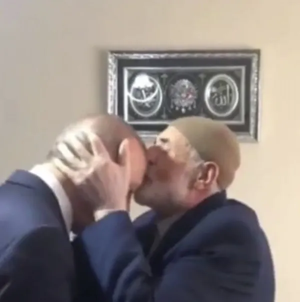 Son dakika: Yaşlı adama saygıdan el öptürtmeyen Başkan Erdoğan: Alnımdan öp! İşte samimi anlar