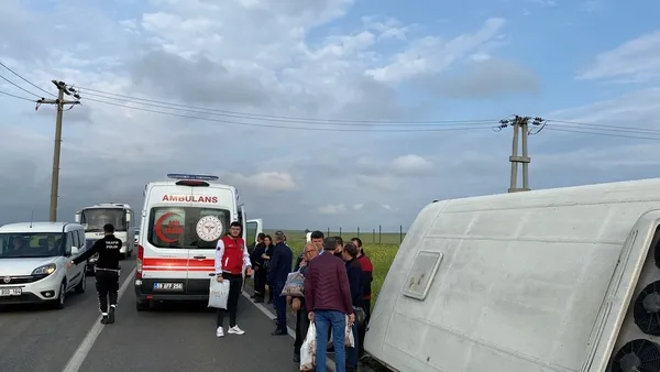 1684735877567.jpg Tekirdağ'da feci kaza! İşçi servisi şarampole yuvarlandı: 6 yaralı - 2