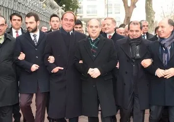 Başkanlar Şehitler Tepesi'nde