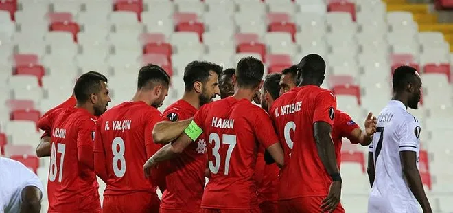 Sivasspor UEFA Avrupa Ligi’nde Karabağ’ı 2-0 yendi