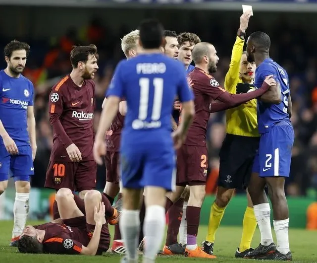 Chelsea-Barcelona maçına Cüneyt Çakır damgasını vurdu
