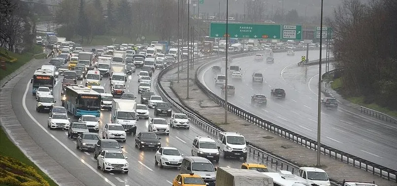 İstanbul'da trafik kilit! Yoğunluk yüzde 85'e çıktı