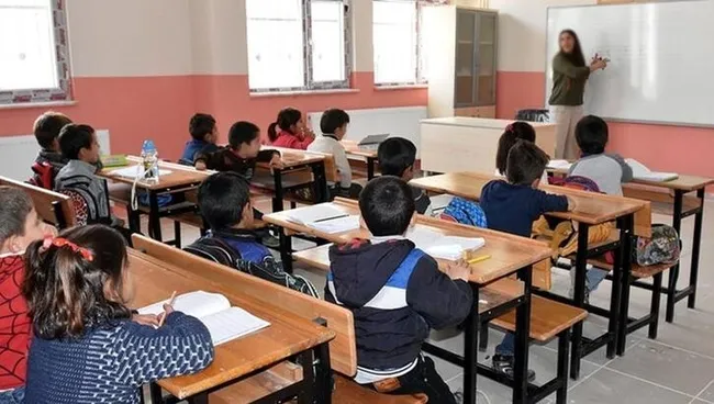 Bakan Selçuk: Okulların tam olarak açılması birinci senaryomuz - 1