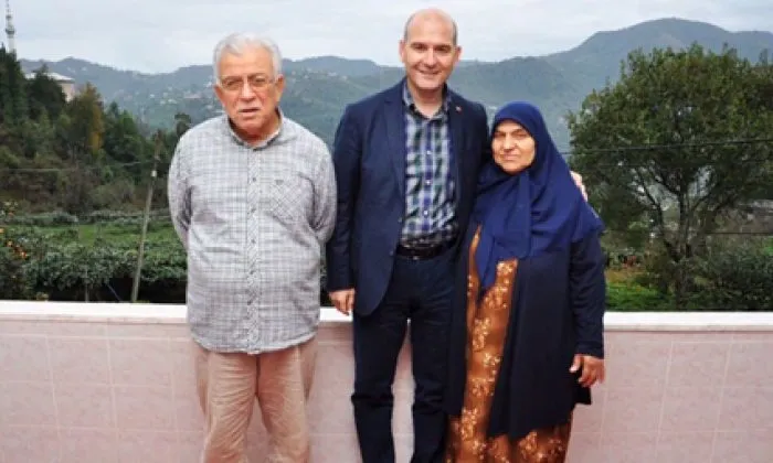 Son dakika: İçişleri Bakanı Süleyman Soylu’nun annesi hayatını kaybetti! Acı haberi Sağlık Bakanı Fahrettin Koca verdi