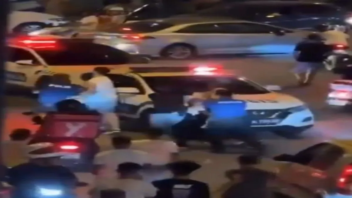 Bayrampaşa'da hatalı park uyarısında gerginlik: Ortalık savaş alanına döndü!