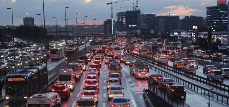 İstanbul'da bu yollar trafiğe kapatılacak