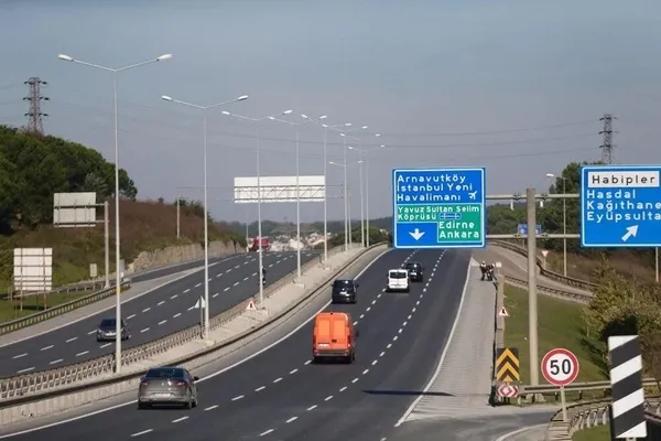 Yollar konuşacak! Akıllı yol dönemi başlıyor
