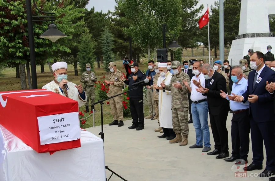 İdlib şehidi Teğmen Canbert Tatar, memleketi Elazığ’da son yolculuğuna uğurlandı 10