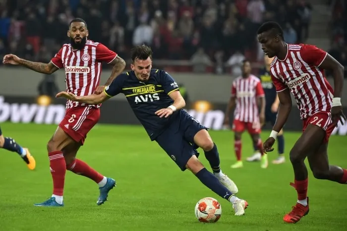 Fenerbahçe son dakikada yıkıldı! Olympiakos 1-0 Fenerbahçe UEFA Avrupa Ligi maç sonucu - ÖZET - 8