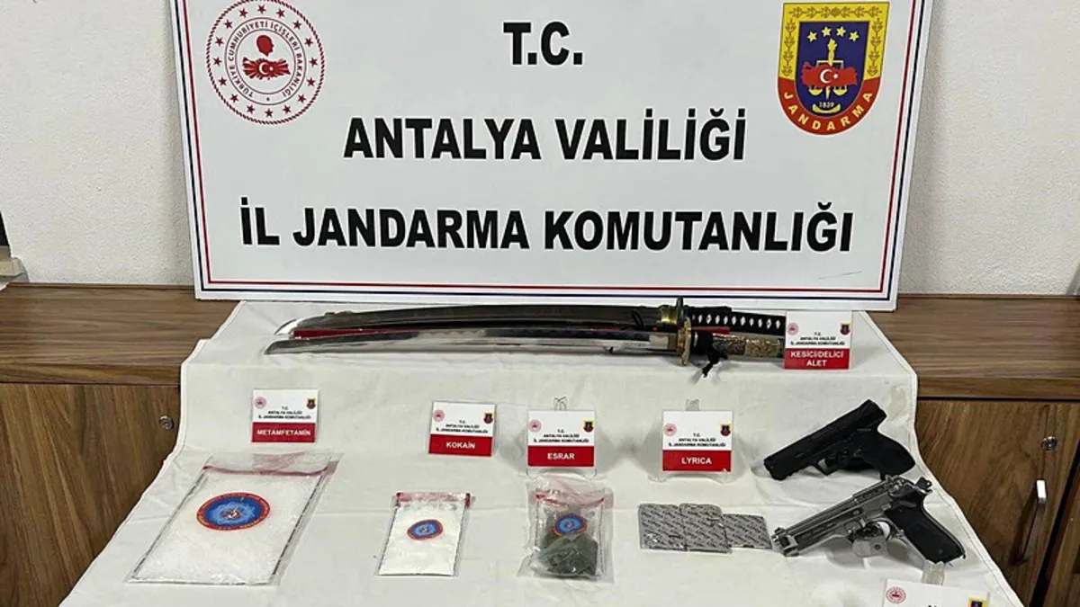 Antalya'da zehir tacirlerine geçit yok!