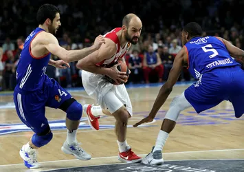 Anadolu Efes işi Yunanistan'a bıraktı