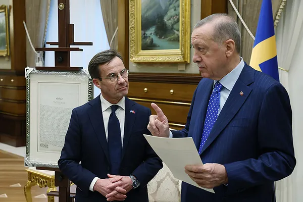 İsveç Başbakanı Ulf Kristersson’dan Kur’an-ı Kerim’e yönelik saldırılarına ilişkin savunma: İsveç’e zarar vermek için yapıyorlar