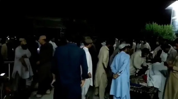 Son dakika | Pakistan'da korkutan deprem! 20 kişi hayatını kaybetti yüzlerce yaralı var - 1