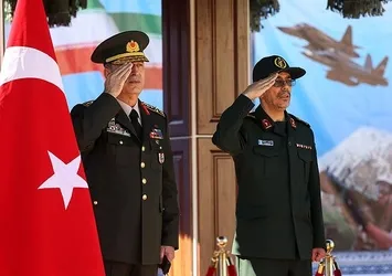 Genelkurmay Başkanı Orgeneral Akar İran'da