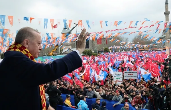 Başkan Recep Tayyip Erdoğan Kayseri’de duyurdu! Emeklilere promosyon müjdesi