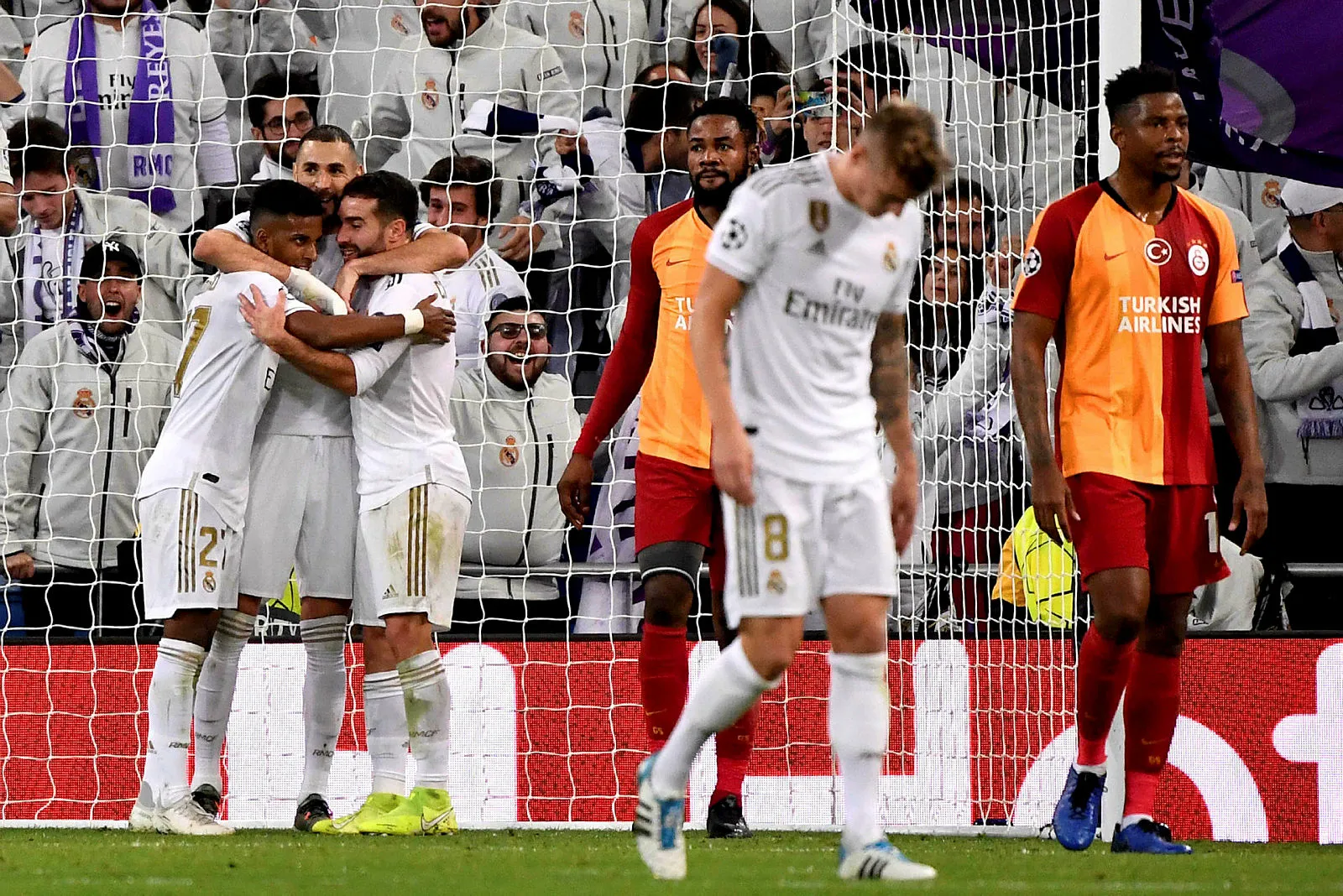 Galatasaray, Real Madrid'e 6-0 mağlup oldu!