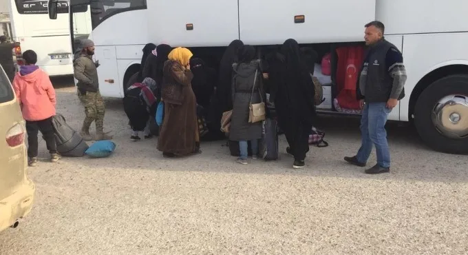 MSB: 593 Suriyeli kardeşimiz gönüllü ve güvenli şekilde Tel Abyad'daki evlerine döndü - 1