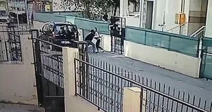Boşanma aşamasındaki eşine dehşeti yaşattı