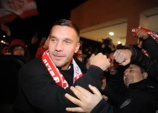 Lukas Podolski Antalyaspor'da! Tarihi görüntüler...