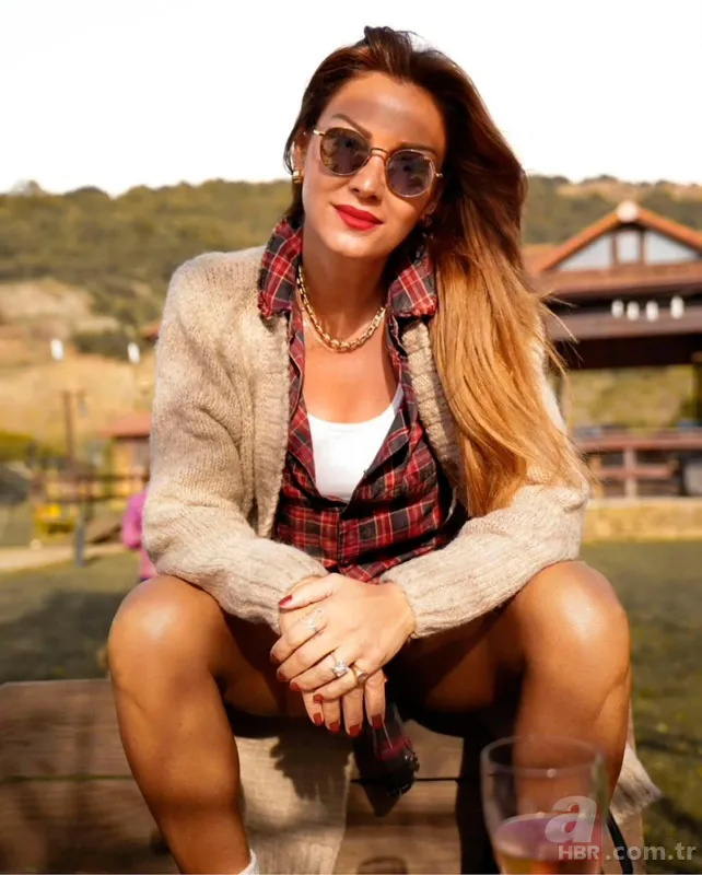 Pınar Altuğ'un paylaşımı olay oldu! İşte Pınar Altuğ'un babası ve kardeşi 1