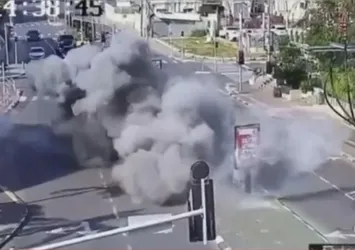 İşte İsrail'in göbeğine düşen İran füzesi