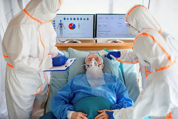 Doktorlar Covid-19 salgınına rağmen ülkelerini terk etti - 2