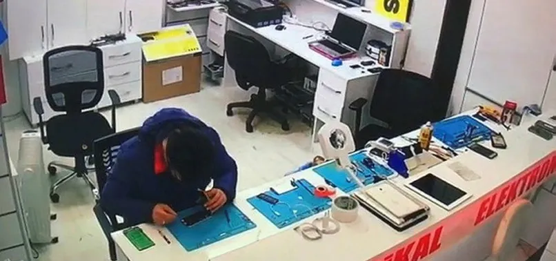 Cep telefonu bataryası bomba gibi patladı