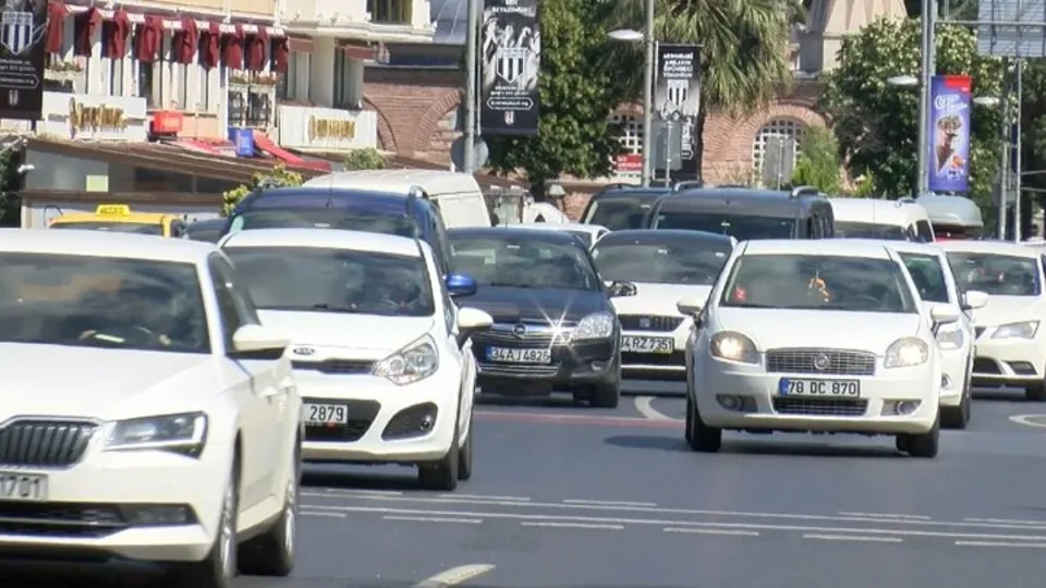 Yasak kalktı İstanbullu sokağa akın etti: Bir saatte yüzde 6'dan yüzde 47'ye çıktı