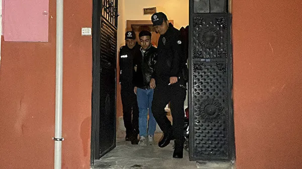 Mersin merkezli 14 ilde 'dolandırıcılık' operasyonu: 88 gözaltı kararı! 50 milyon kişinin bilgilerini ele geçirmişler - 2
