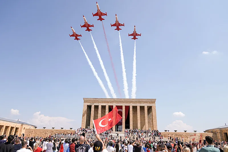 Türk Yıldızları Zafer Bayramı'nda Ankara semalarında 10