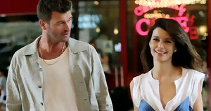 Kıvanç Tatlıtuğ ve Beren Saat'in yeni filmi nerede yayınlanacak? İstanbul İçin Son Çağrı filmi ne zaman çıkacak? Konusu ve oyuncuları...