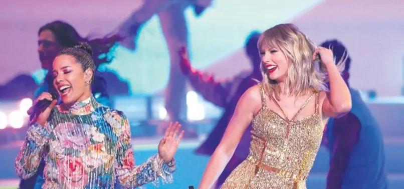 ABD'li şarkıcı Taylor Swift Michael Jackson'ın rekorunu kırdı