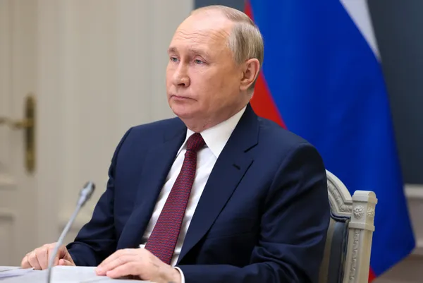 Putin'den Avrupalı liderlere önemli mesaj! Ukrayna'daki tahıl gemisinin geçişine yeşil ışık - 4
