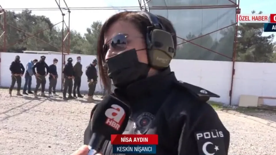 Antalya Emniyeti’nin kadın keskin nişancısı! Hedefe giden tek yol Nisa