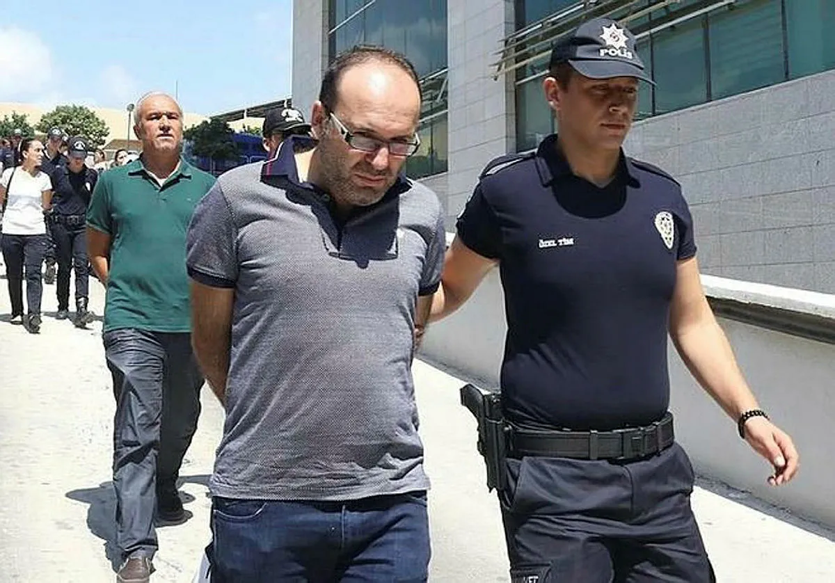 FETÖ’nün kasası Erkan Karaarslan CHP'den milyonlar kaldırmış