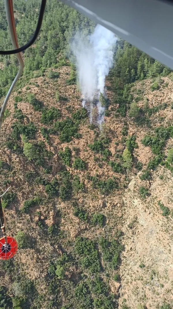 Marmaris'teki orman yangını söndürüldü - 1