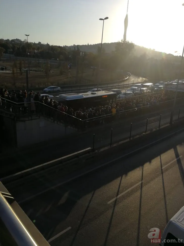 Metrobüs çilesi devam ediyor! Altunizade...