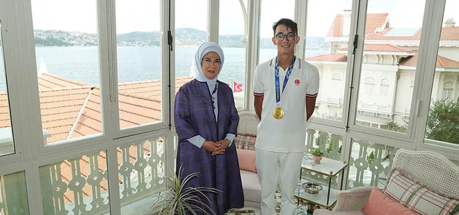 Emine Erdoğan olimpiyat şampiyonu Mete Gazoz’u kabul etti