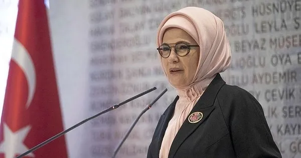 Ukraynalı çocuklardan yüreklere dokunan Emine Erdoğan sözleri: Bizi ölümden kurtardı