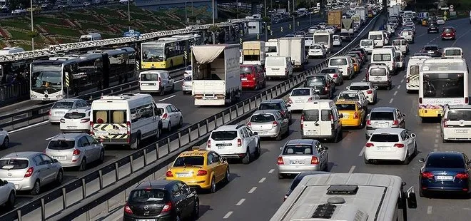 Haftanın ilk iş gününde İstanbul’da trafik yoğunluğu